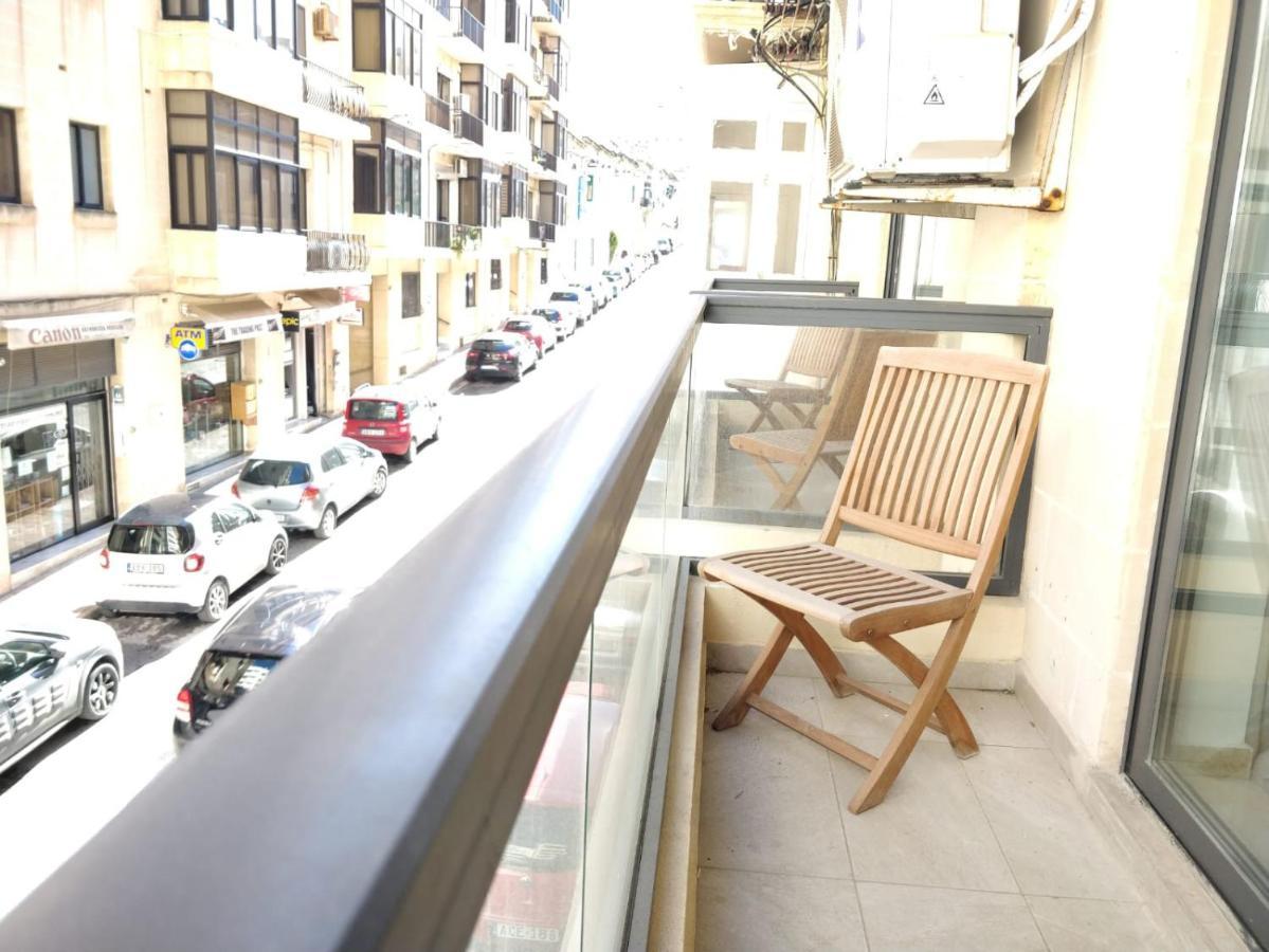 Large Apartment Close To Rocky Beach Mcre1-1 Sliema Exterior photo